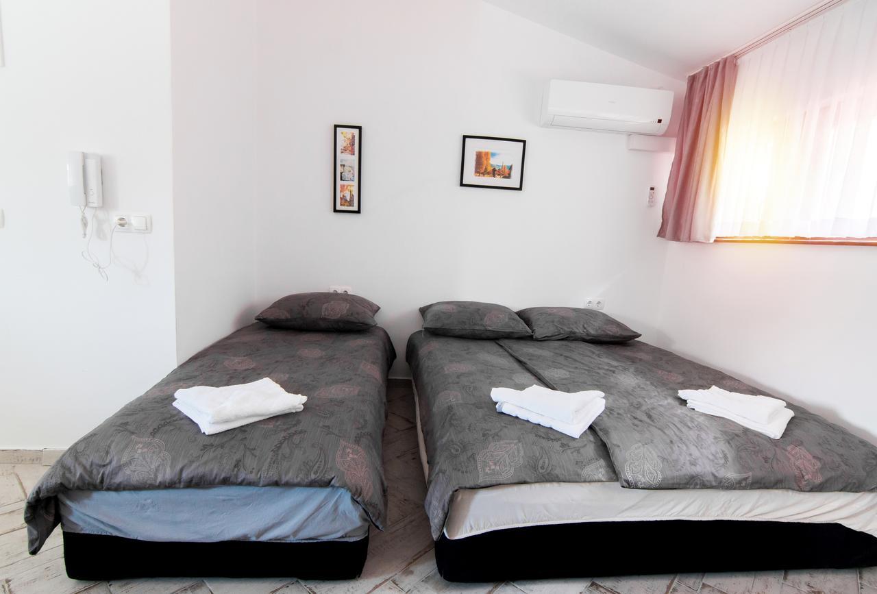 Adna & Amna Apartment Sarajevo Ngoại thất bức ảnh